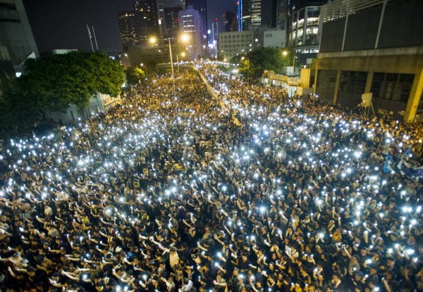 hong-kong-manifestants-firechat